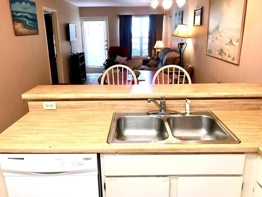 1St Floor 2 Bd 2 Ba Condo W Beach View& Pool South Padre Island Kültér fotó